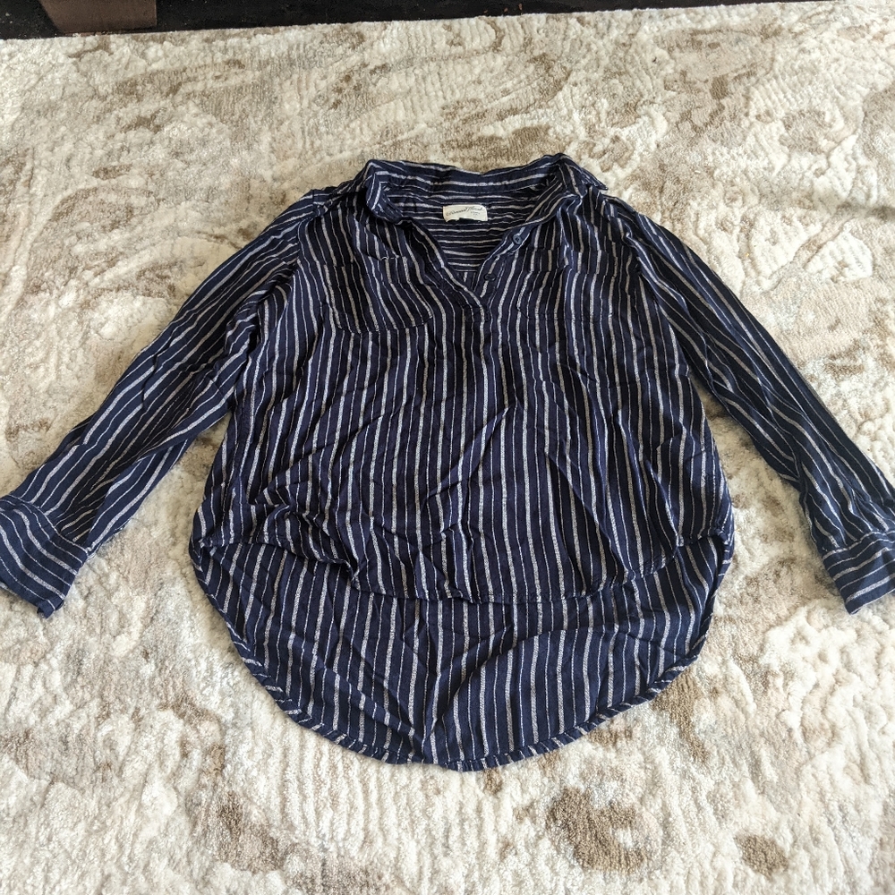 Women XS long sleeve shirt